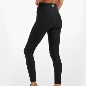 Vuori Clean Elevation Leggings size Small